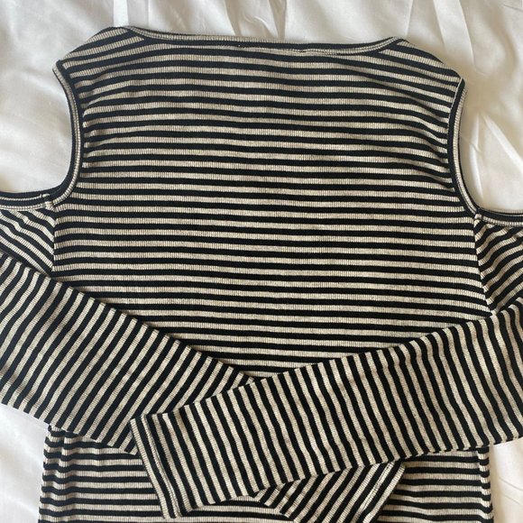 Philosophy Striped Cold Shoulder Cutout Everyday Long Sleeve Top - Picture 3 of 5